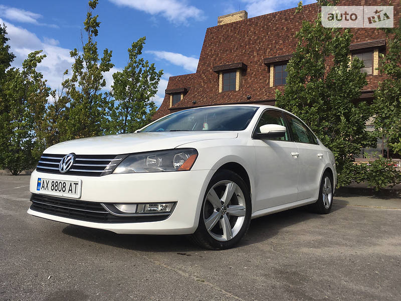 Седан Volkswagen Passat 2012 в Харькове