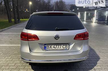 Универсал Volkswagen Passat 2013 в Хмельницком
