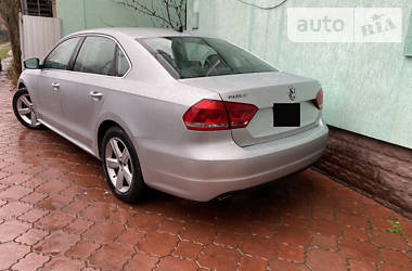 Седан Volkswagen Passat 2013 в Буче