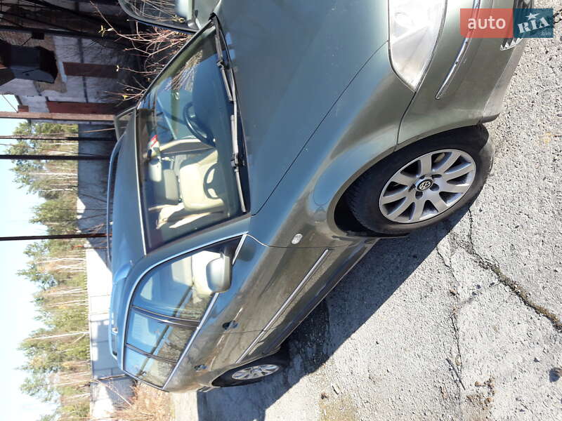 Универсал Volkswagen Passat 2002 в Изяславе