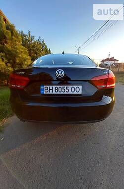 Седан Volkswagen Passat 2011 в Одессе