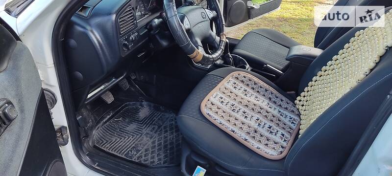 Универсал Volkswagen Passat 1996 в Городке