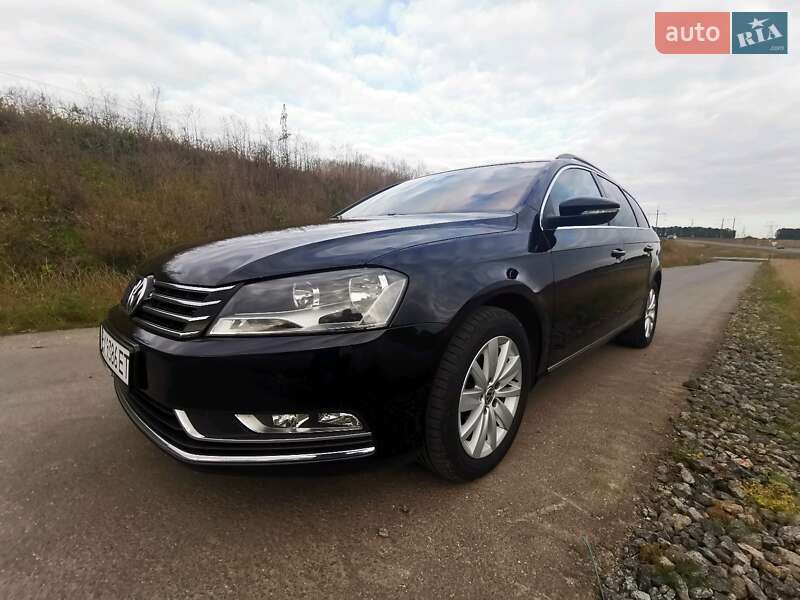 Универсал Volkswagen Passat 2012 в Хмельницком