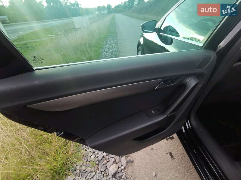 Универсал Volkswagen Passat 2012 в Хмельницком