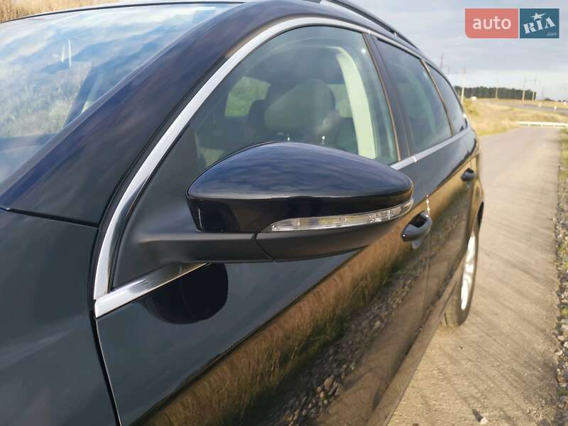 Универсал Volkswagen Passat 2012 в Хмельницком