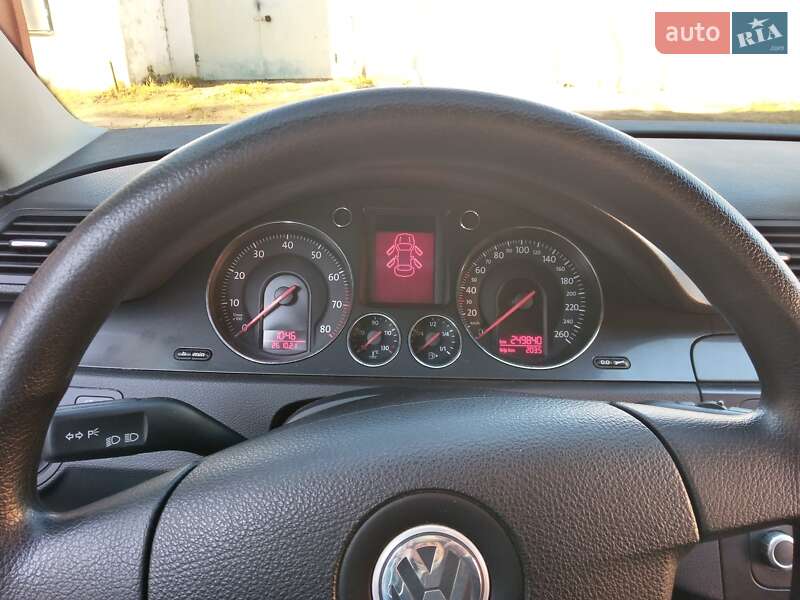 Универсал Volkswagen Passat 2005 в Измаиле