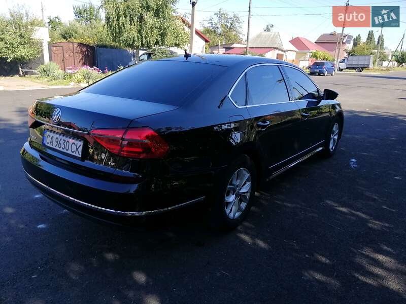 Седан Volkswagen Passat 2016 в Черкассах