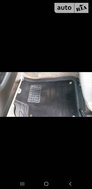 Седан Volkswagen Passat 1989 в Кельменцях