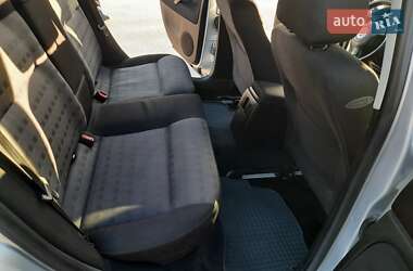Универсал Volkswagen Passat 2001 в 