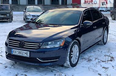 Седан Volkswagen Passat 2012 в Днепре