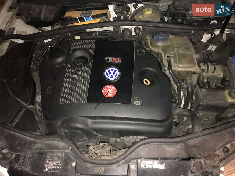 Универсал Volkswagen Passat 1999 в Тячеве