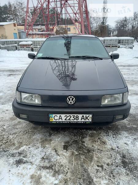 Седан Volkswagen Passat 1991 в Черкасах
