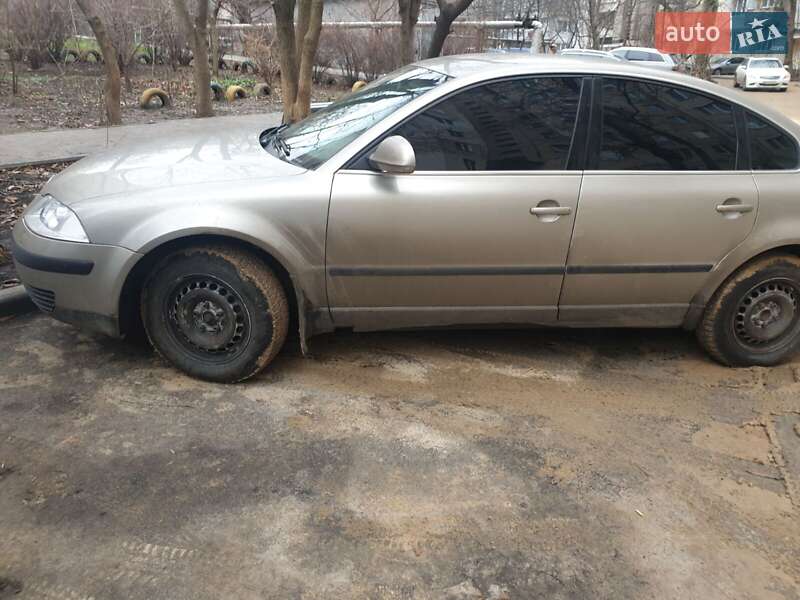 Седан Volkswagen Passat 2005 в Одесі