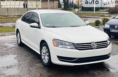 Седан Volkswagen Passat 2012 в Лубнах