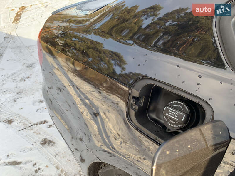 Седан Volkswagen Passat 2018 в Києві