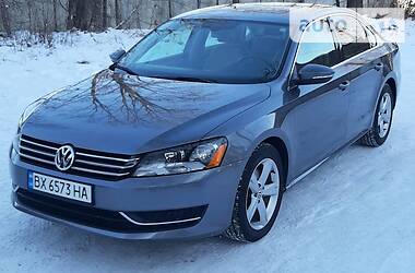 Седан Volkswagen Passat 2012 в Хмельницком