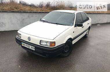 Седан Volkswagen Passat 1991 в Мукачево
