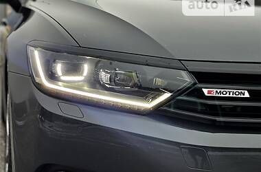 Седан Volkswagen Passat 2016 в 