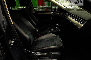 Седан Volkswagen Passat 2016 в 
