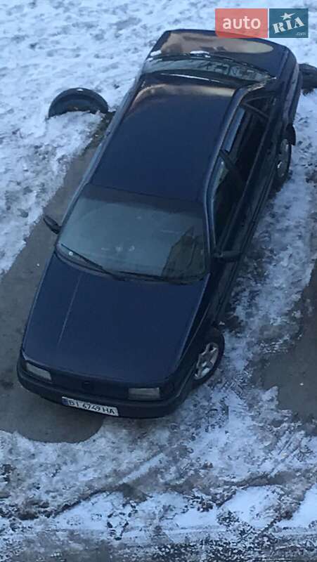 Седан Volkswagen Passat 1991 в Полтаве