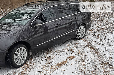 Універсал Volkswagen Passat 2010 в Монастирищеві