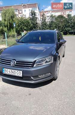 Універсал Volkswagen Passat 2012 в 