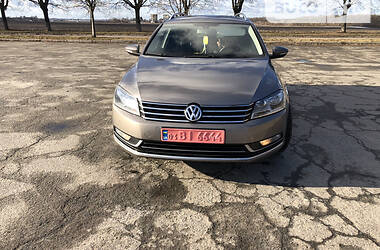 Универсал Volkswagen Passat 2011 в Владимир-Волынском