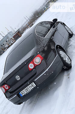 Седан Volkswagen Passat 2005 в Хусте