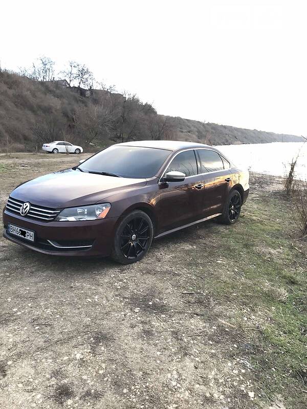 Седан Volkswagen Passat 2012 в Овидиополе