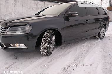 Универсал Volkswagen Passat 2011 в Житомире