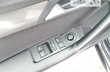 Универсал Volkswagen Passat 2012 в 