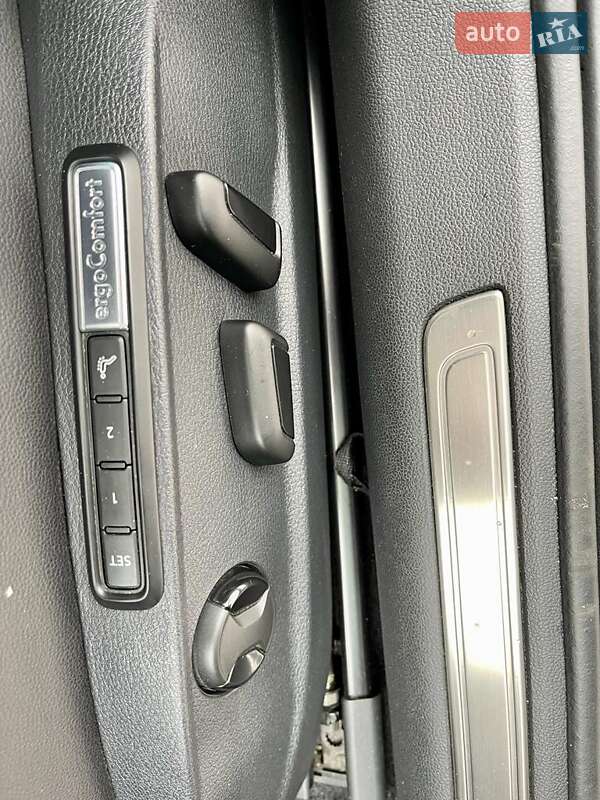 Седан Volkswagen Passat 2018 в Києві