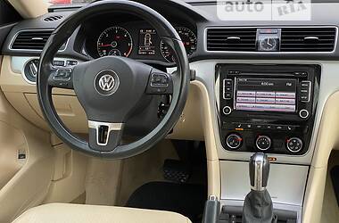 Седан Volkswagen Passat 2012 в Киеве