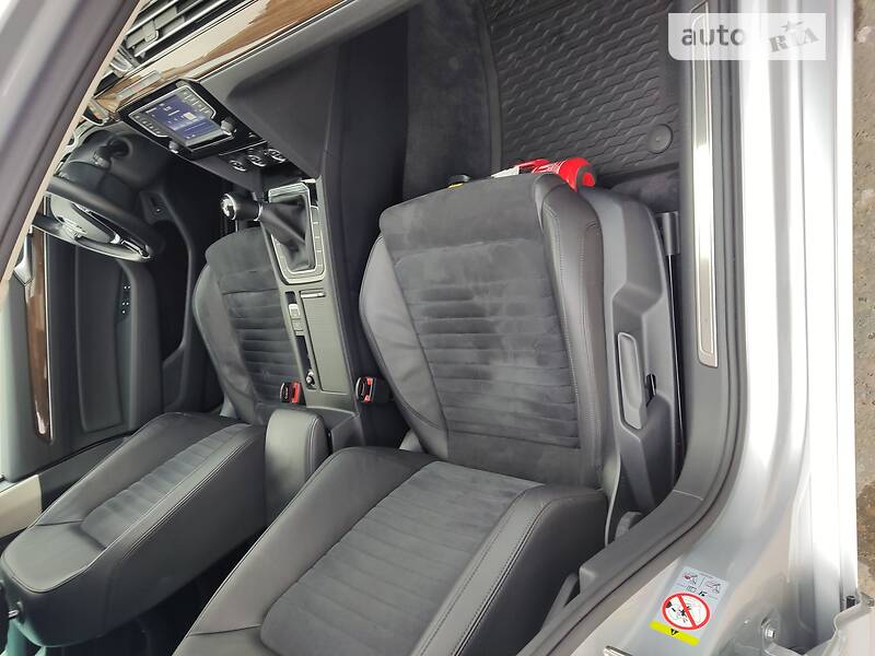 Універсал Volkswagen Passat 2017 в Вараші фото 29 Універсал Volkswagen Passat 2017 в Вараші