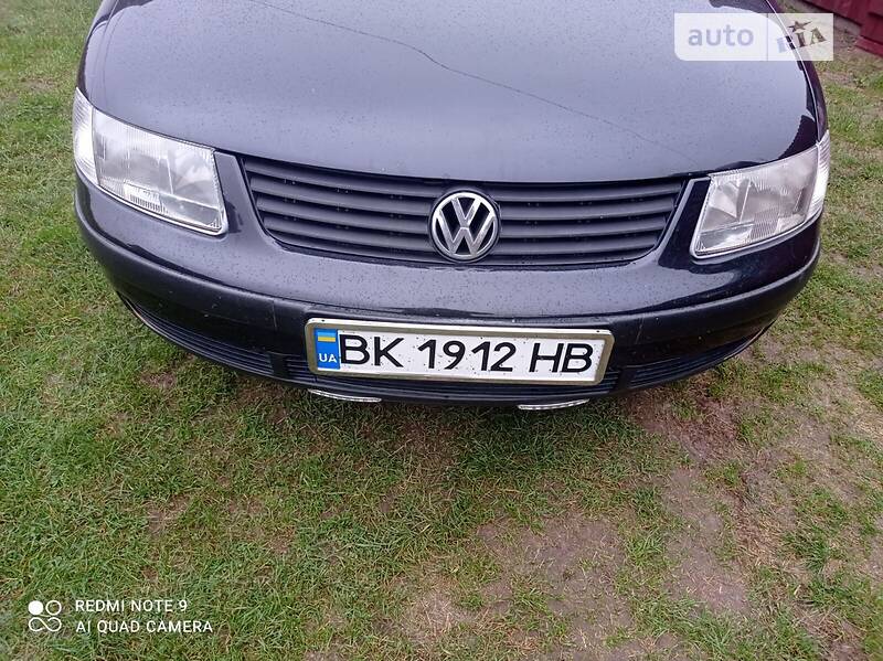 Універсал Volkswagen Passat 1997 в Вараші