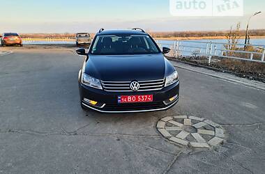 Универсал Volkswagen Passat 2014 в Львове