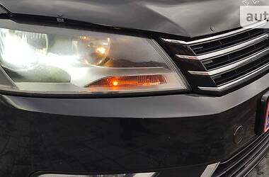 Универсал Volkswagen Passat 2012 в Дрогобыче