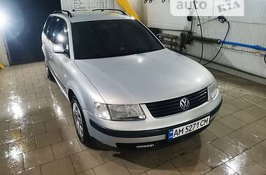 Універсал Volkswagen Passat 2001 в Житомирі