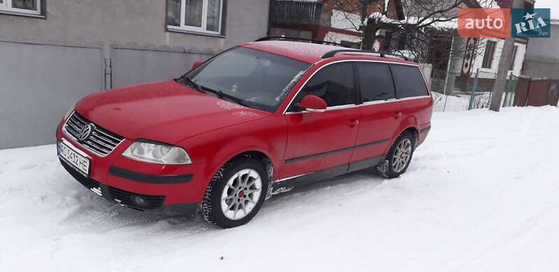 Универсал Volkswagen Passat 2004 в Хусте