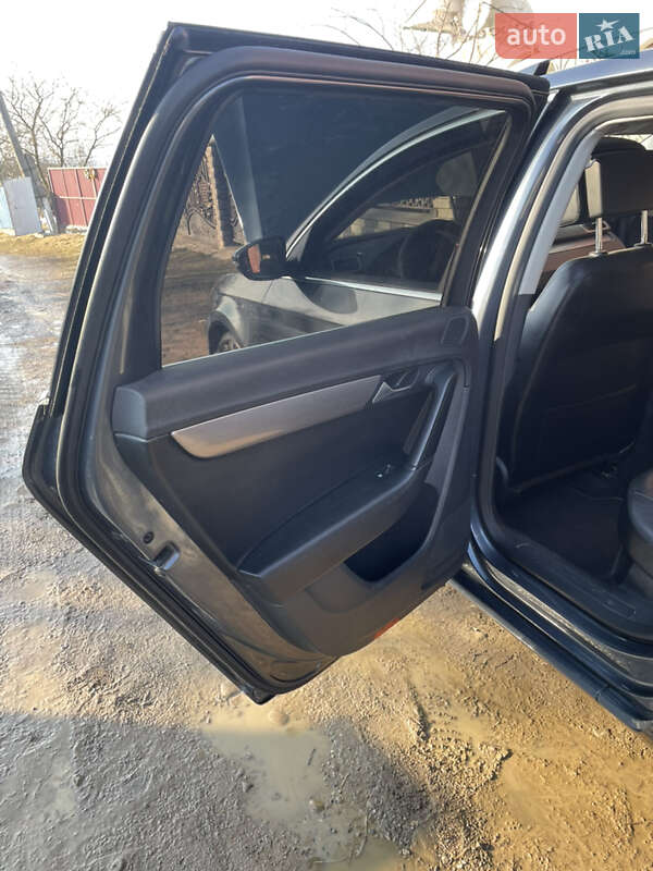 Универсал Volkswagen Passat 2013 в Богородчанах