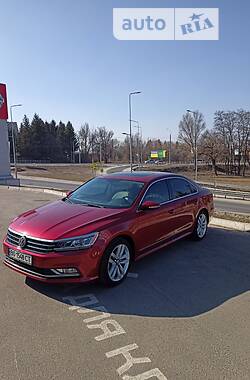 Седан Volkswagen Passat 2017 в Тернополі