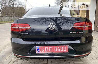 Седан Volkswagen Passat 2015 в Хмельницком