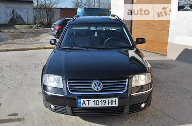 Универсал Volkswagen Passat 2003 в Калуше