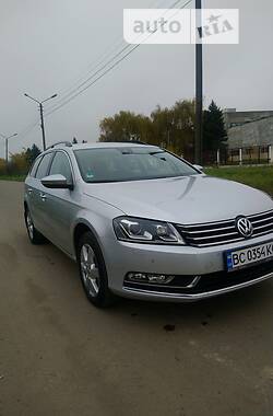 Універсал Volkswagen Passat 2013 в Львові