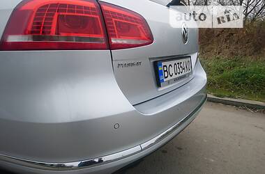 Універсал Volkswagen Passat 2013 в Львові