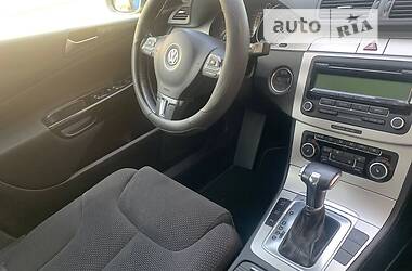 Универсал Volkswagen Passat 2010 в Житомире