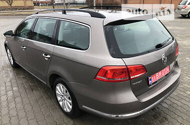 Универсал Volkswagen Passat 2012 в Луцке