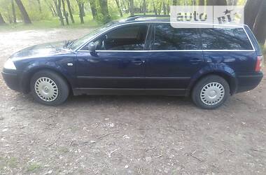 Универсал Volkswagen Passat 2001 в Сумах