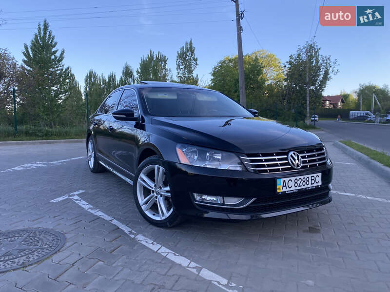Седан Volkswagen Passat 2015 в Луцке