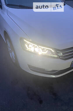 Седан Volkswagen Passat 2014 в 